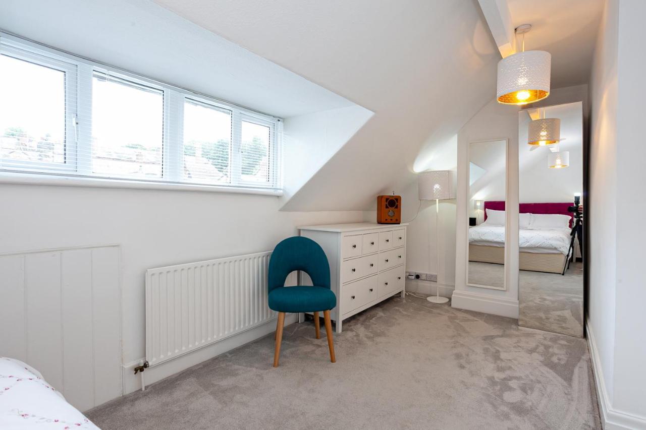 Cosy 2 Bed Apartment - Close To Leeds Centre エクステリア 写真