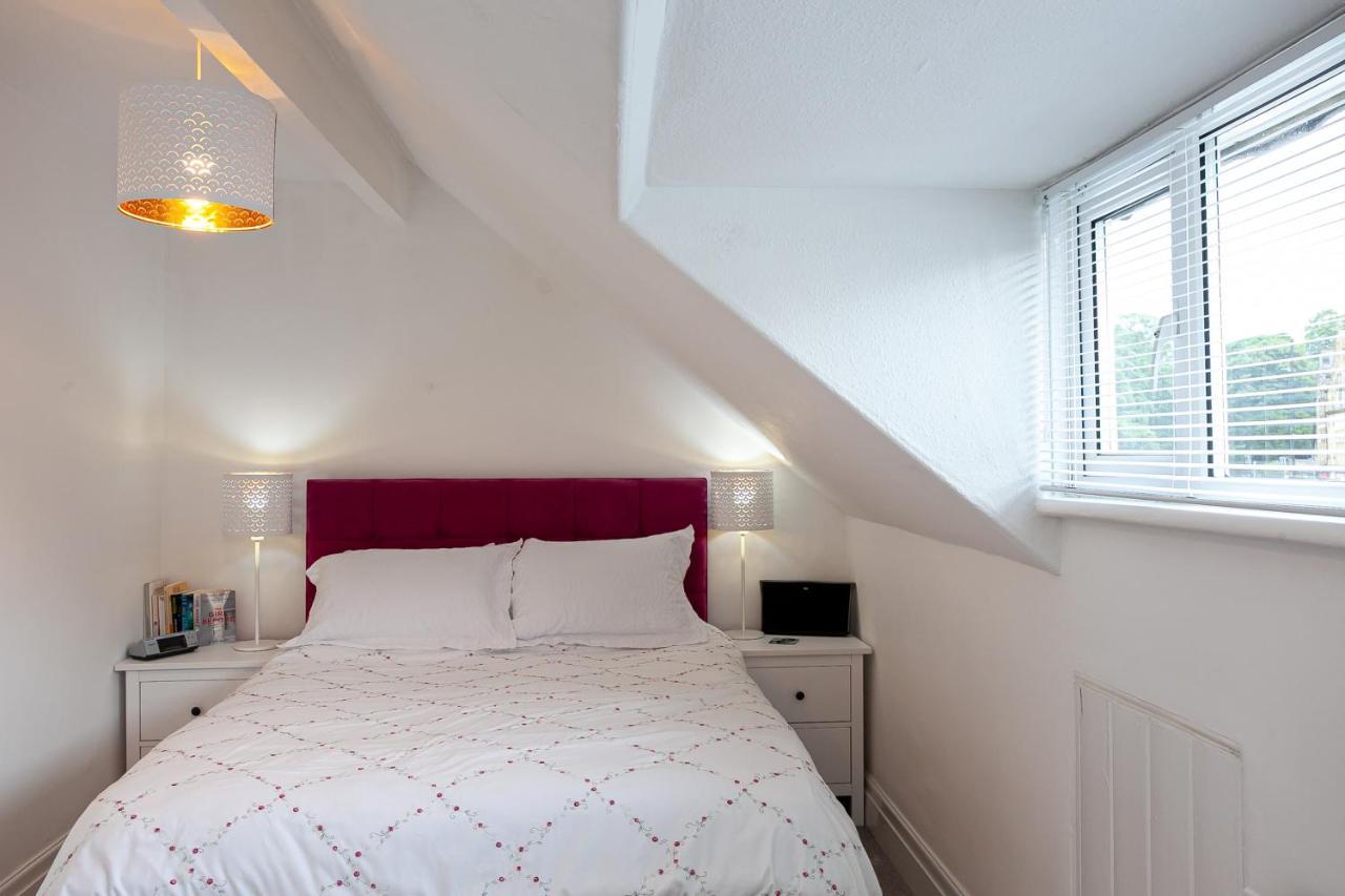 Cosy 2 Bed Apartment - Close To Leeds Centre エクステリア 写真