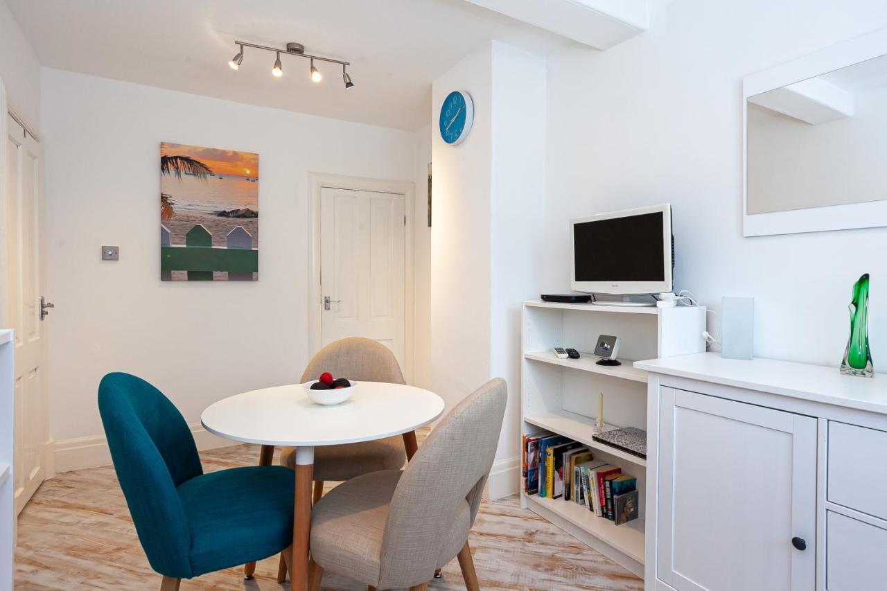 Cosy 2 Bed Apartment - Close To Leeds Centre エクステリア 写真