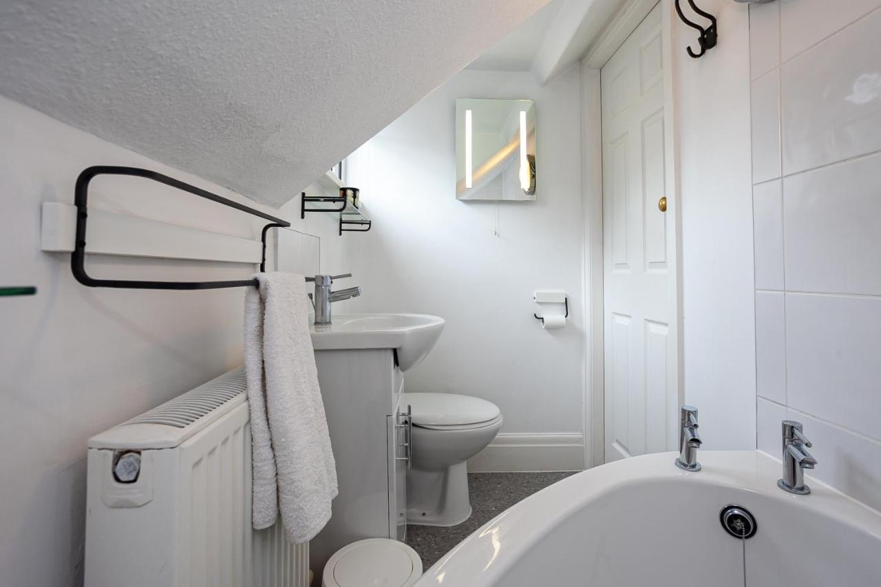 Cosy 2 Bed Apartment - Close To Leeds Centre エクステリア 写真