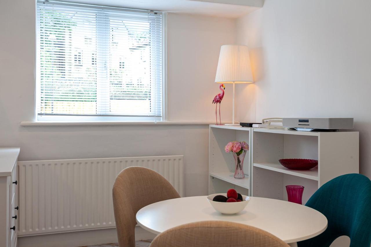Cosy 2 Bed Apartment - Close To Leeds Centre エクステリア 写真