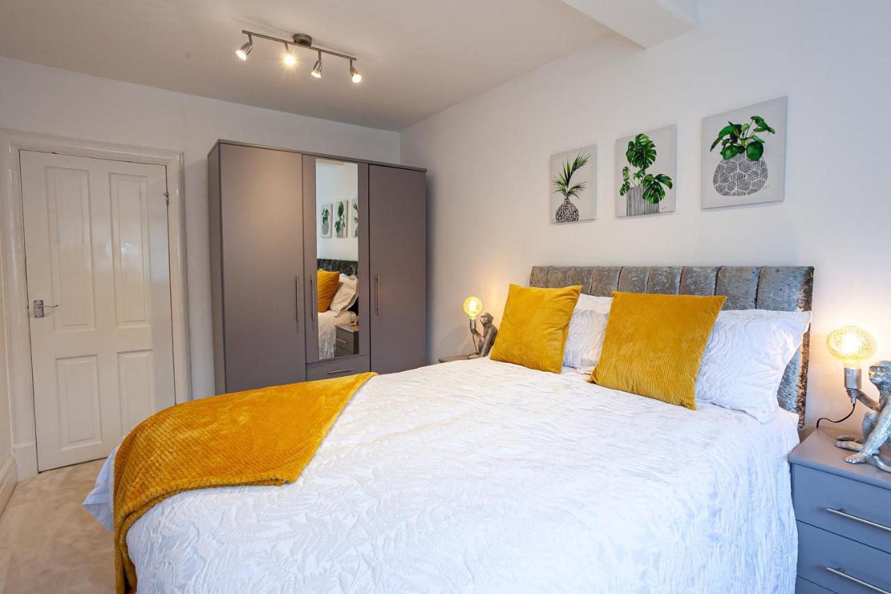 Cosy 2 Bed Apartment - Close To Leeds Centre エクステリア 写真