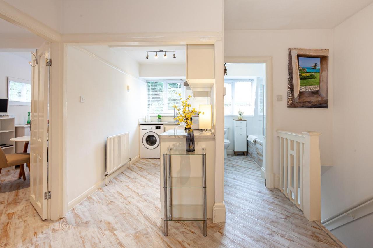 Cosy 2 Bed Apartment - Close To Leeds Centre エクステリア 写真