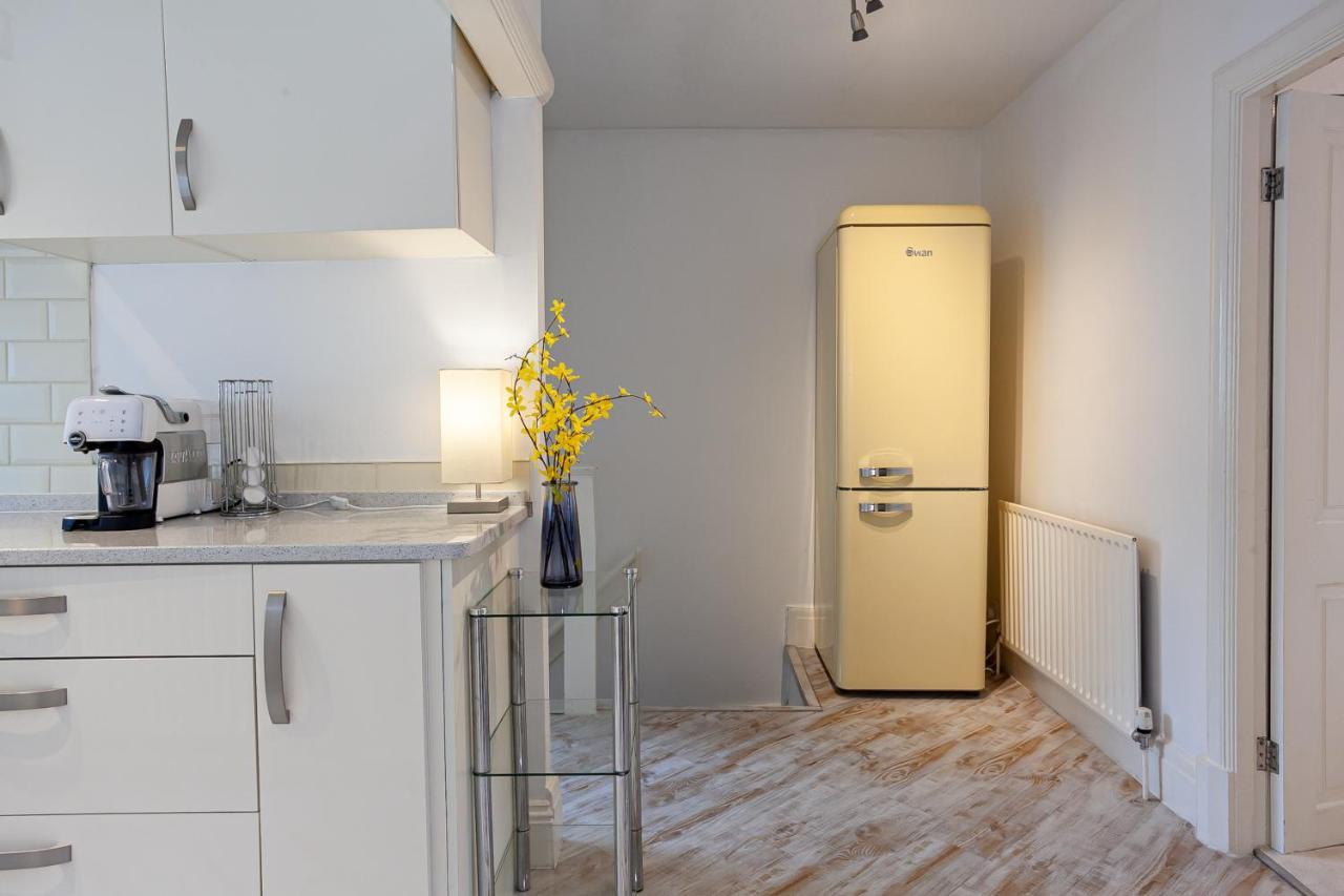 Cosy 2 Bed Apartment - Close To Leeds Centre エクステリア 写真